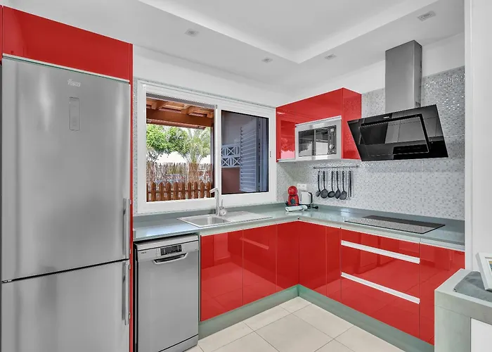 Casarossa Available From March 12th アパート マスパロマス