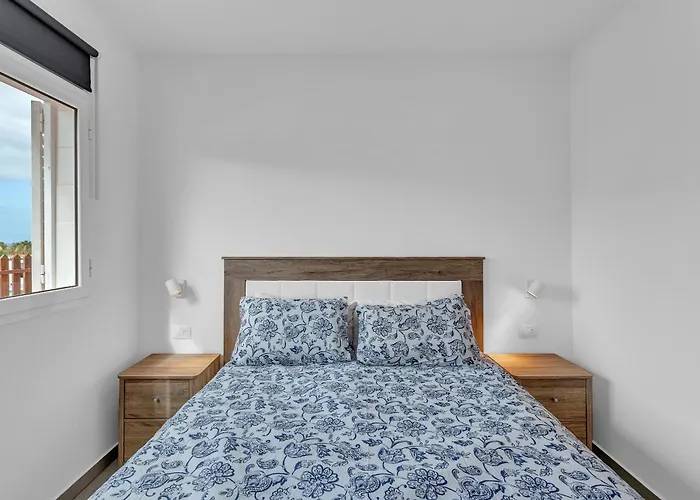 Casarossa Available From March 12th アパート